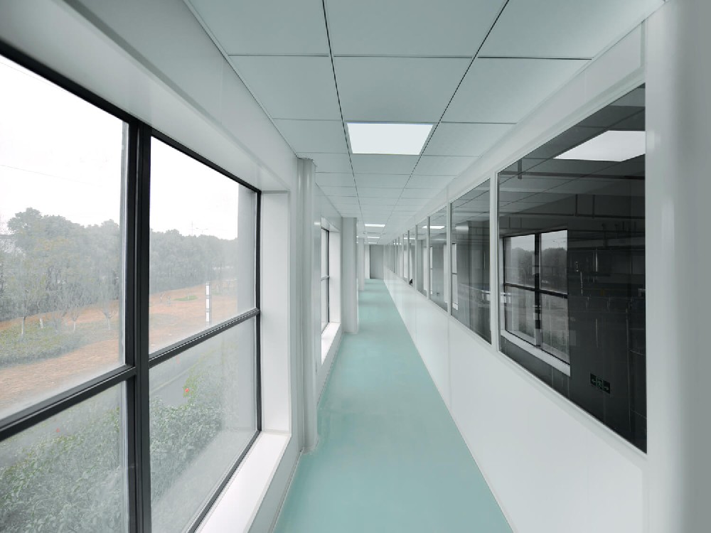 百級無塵車間配置哪些凈化設備?